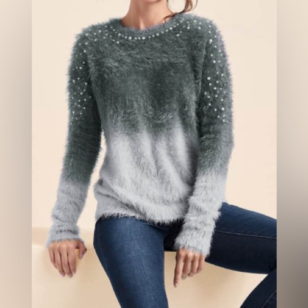 NEW - Venus Cozy Pearl Trim Sweater. Color: Grey Multi color. Small